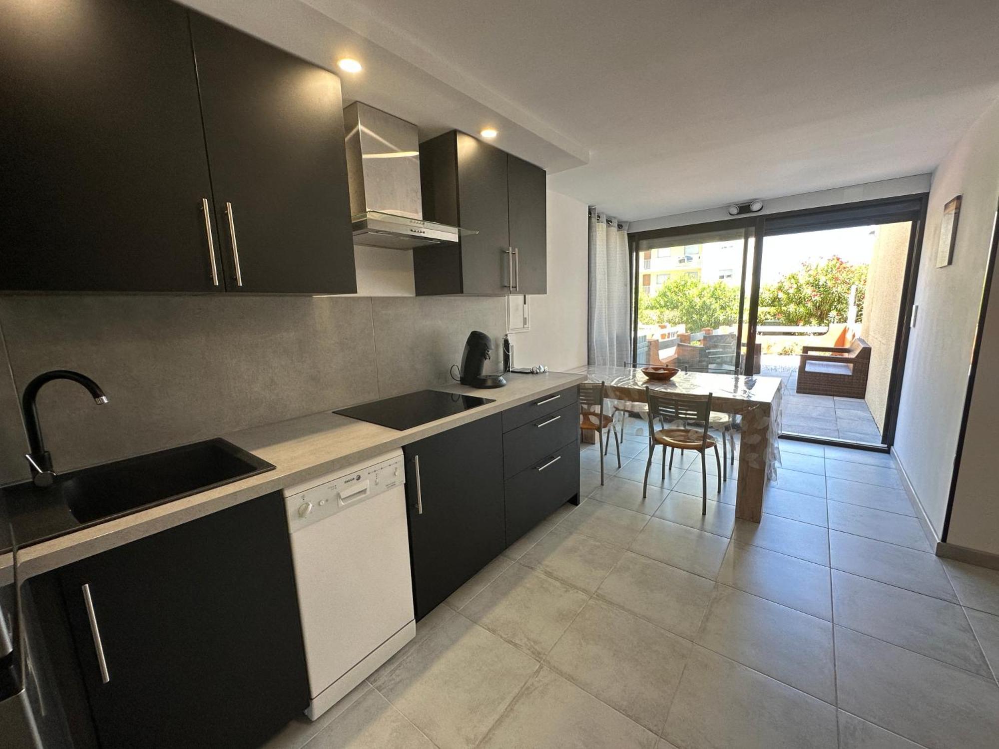 T2 Apartment *
